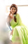 Athulya Ravi photo