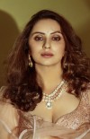 Shruti Marathe photo