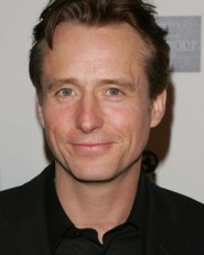 Linus Roache