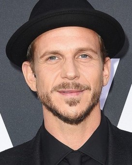 Gustaf Skarsgård