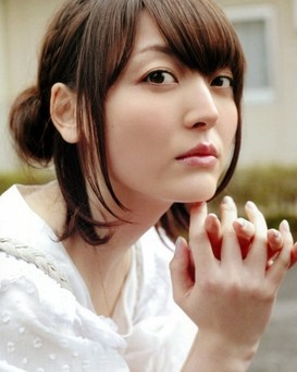 Kana Hanazawa