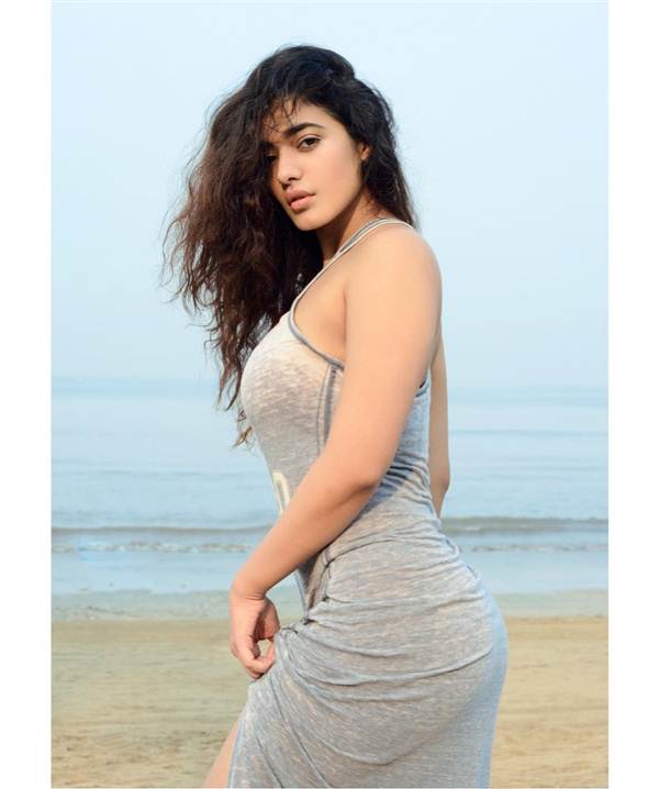 Ketika Sharma Bold Photos Goes Viral On Internet