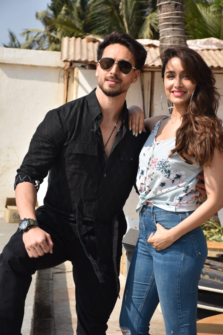 Shraddha Kapoor Tiger Shroff Riteish Deshmukh Snapped Promoting