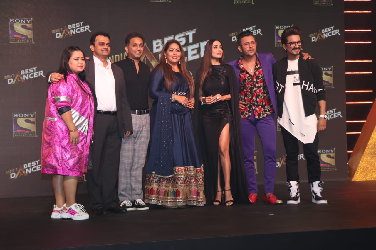 Malaika Arora, Geeta Kapoor, Terence Lewiss & others at the show launch of India's Best Dancer