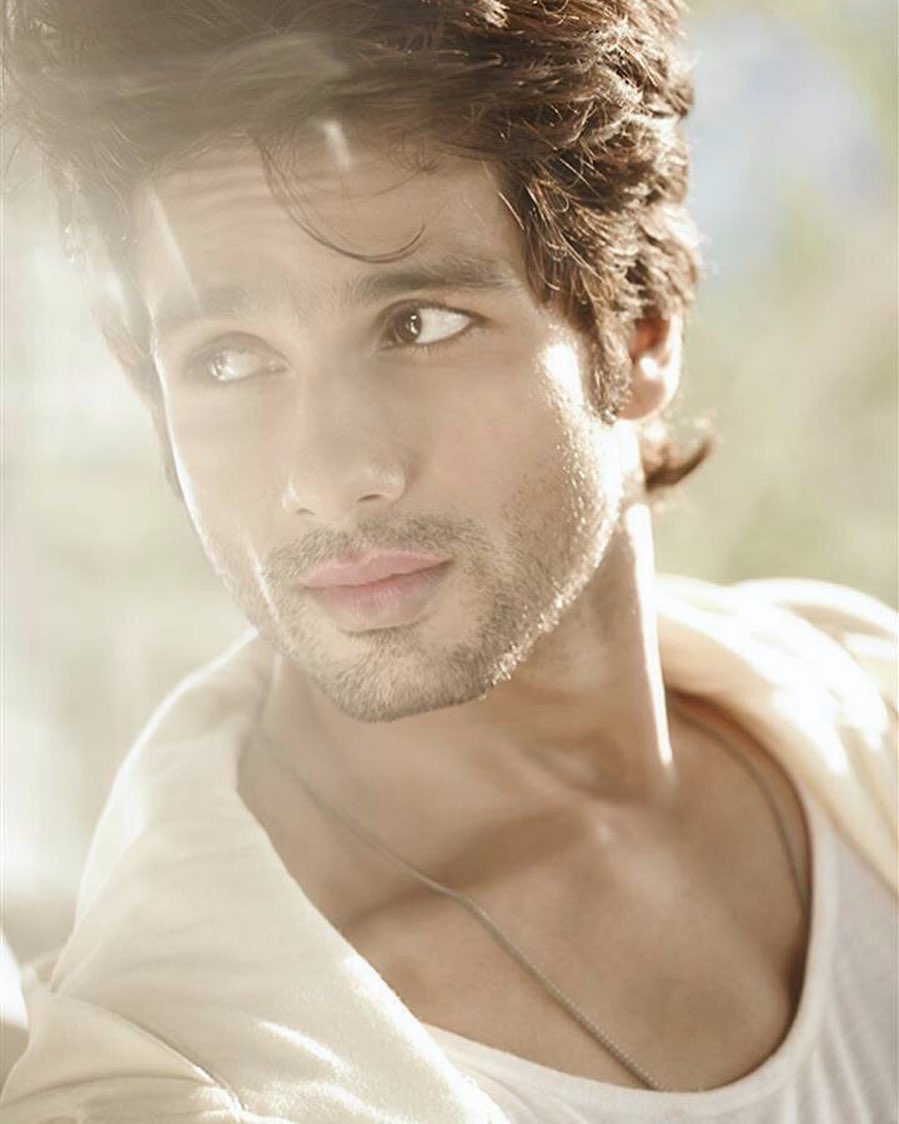 Shahid Kapoor Photos Pictures Latest Images Stills Of Shahid Kapoor Hd Photos