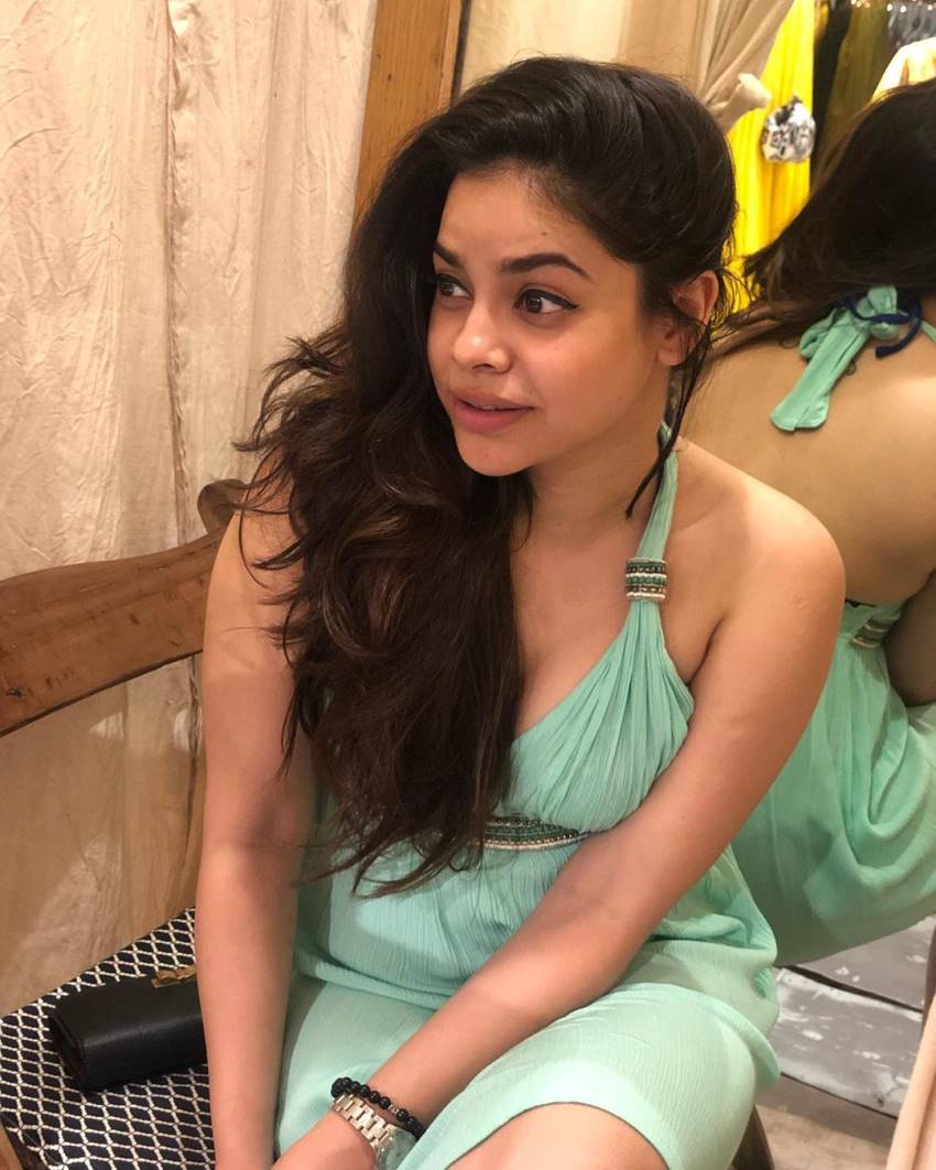 The Kapil Sharma Show Sarla aka Sumona Chakravarti Glamorous