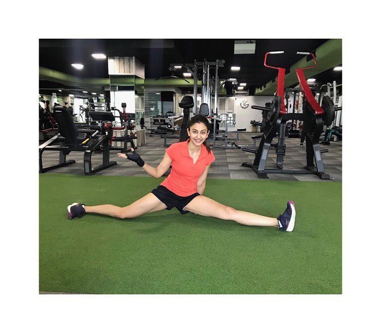 Rakul Preet Singh Gym Photos Goes Viral On Internet