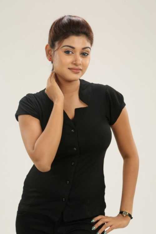 Oviya Helen