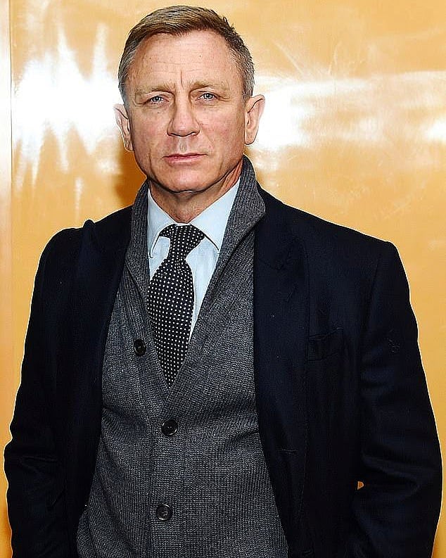 Daniel Craig