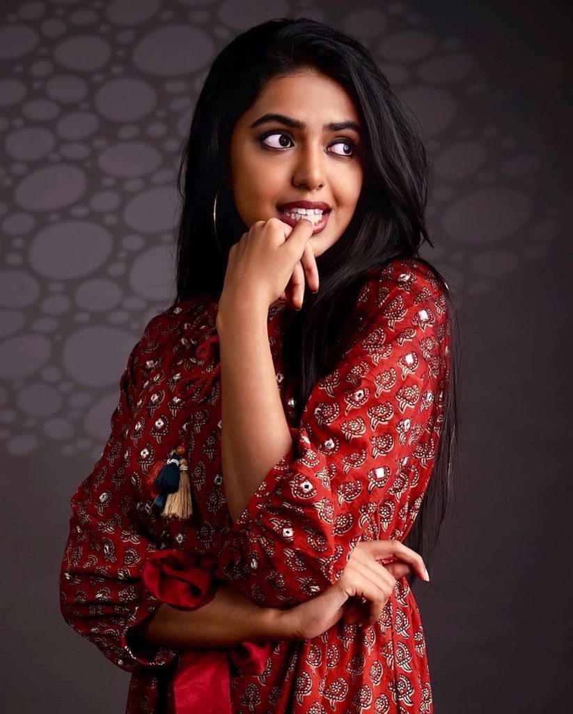 Shivani Rajasekhar Photos : Pictures, Latest Photoshoot Of Shivani ...