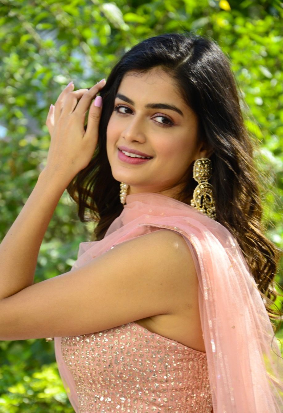 Hemal Ingle Photos : Pictures, Latest photoshoot of Hemal Ingle, Latest ...