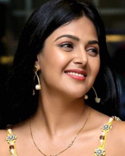 Monal Gajjar: Age, Photos, Biography, Height, Birthday, Movies, Latest ...